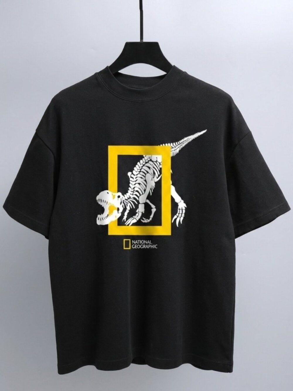 Dinosaur national geographic t-shirt